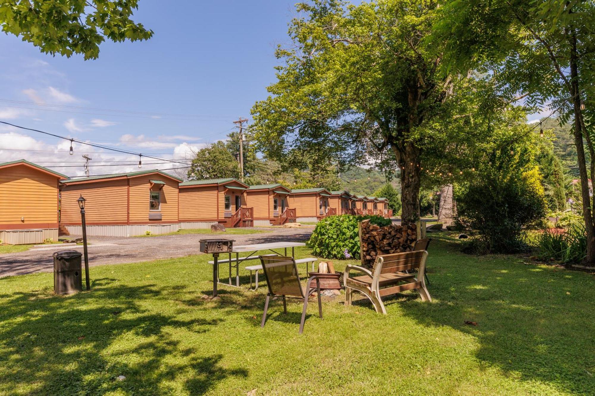 Motel Qualla And Cherokee Near Casino *