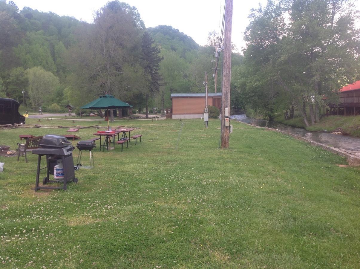 Qualla And Cherokee Near Casino Whittier