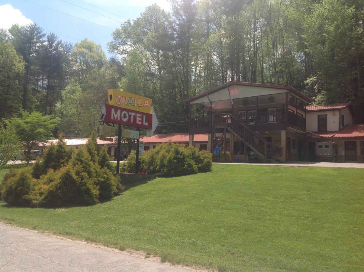 Qualla And Cherokee Near Casino Motel *