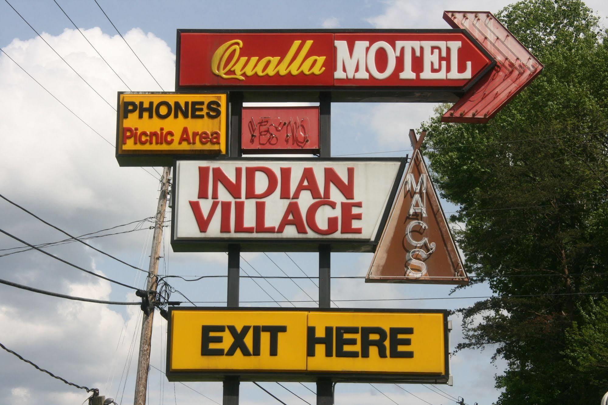 Motel Qualla And Cherokee Near Casino Whittier